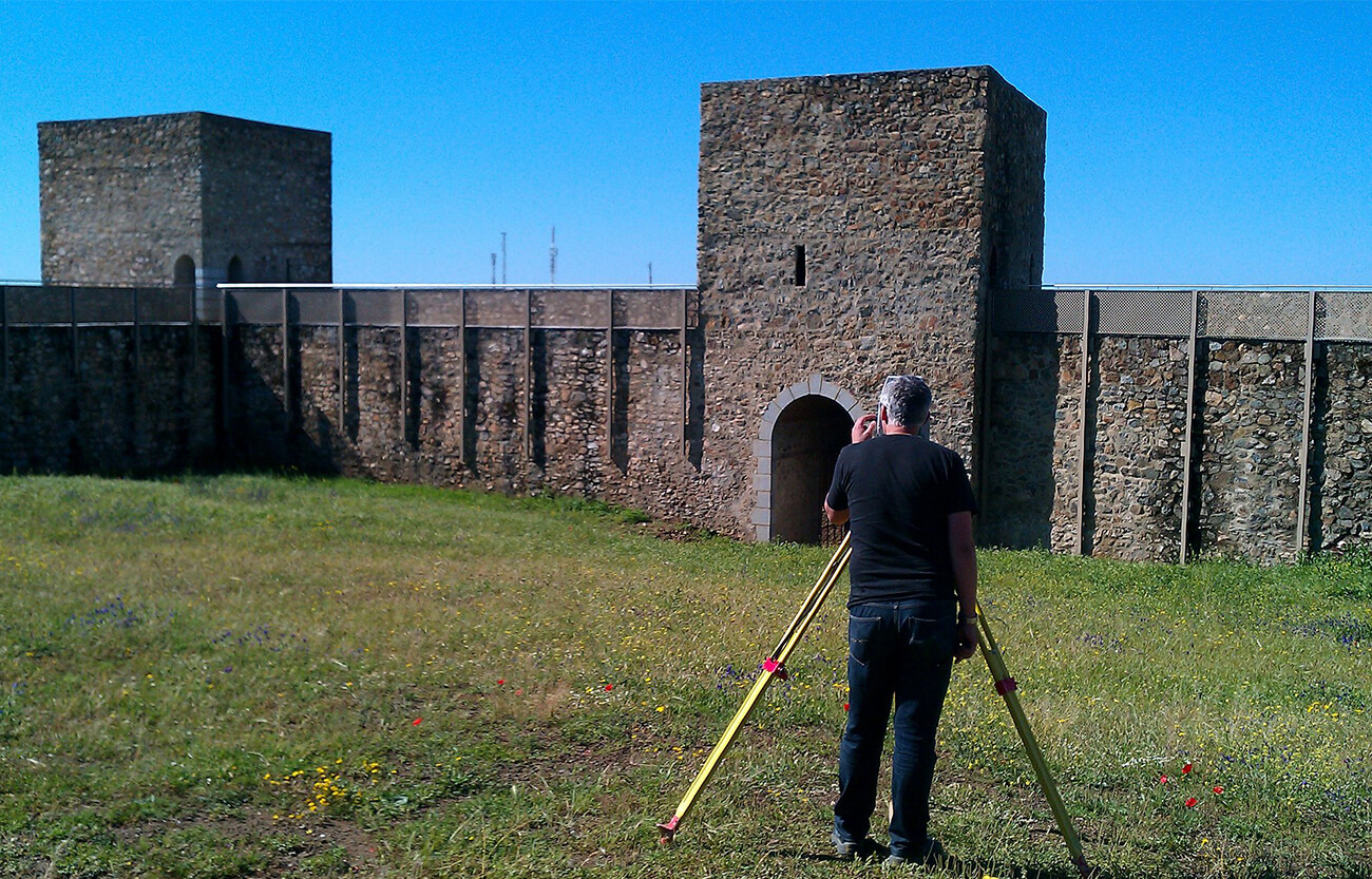 Modelado 3D de Castillo - Servicio de topografía con drones y escaners 3D